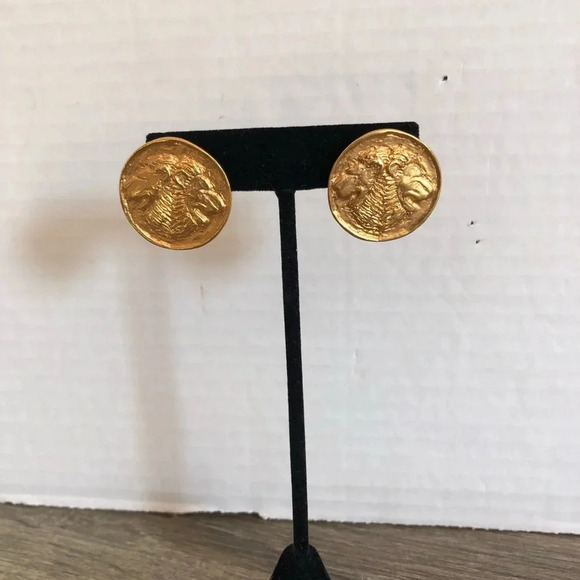 Vtg Goldtone Double Lions Heads Earrings - Picture 2 of 8